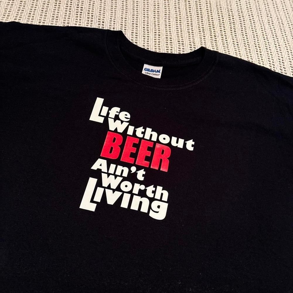 Vintage Y2K funny 'life without beer' t shirt humor text black drinking